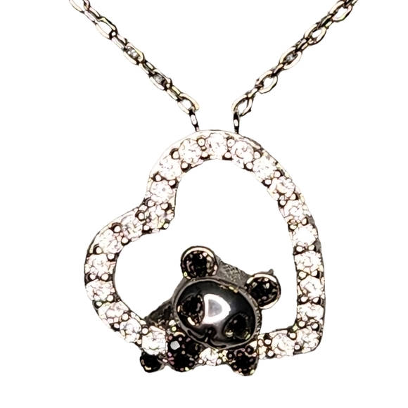 Panda Heart Necklace - Picture 4 of 4